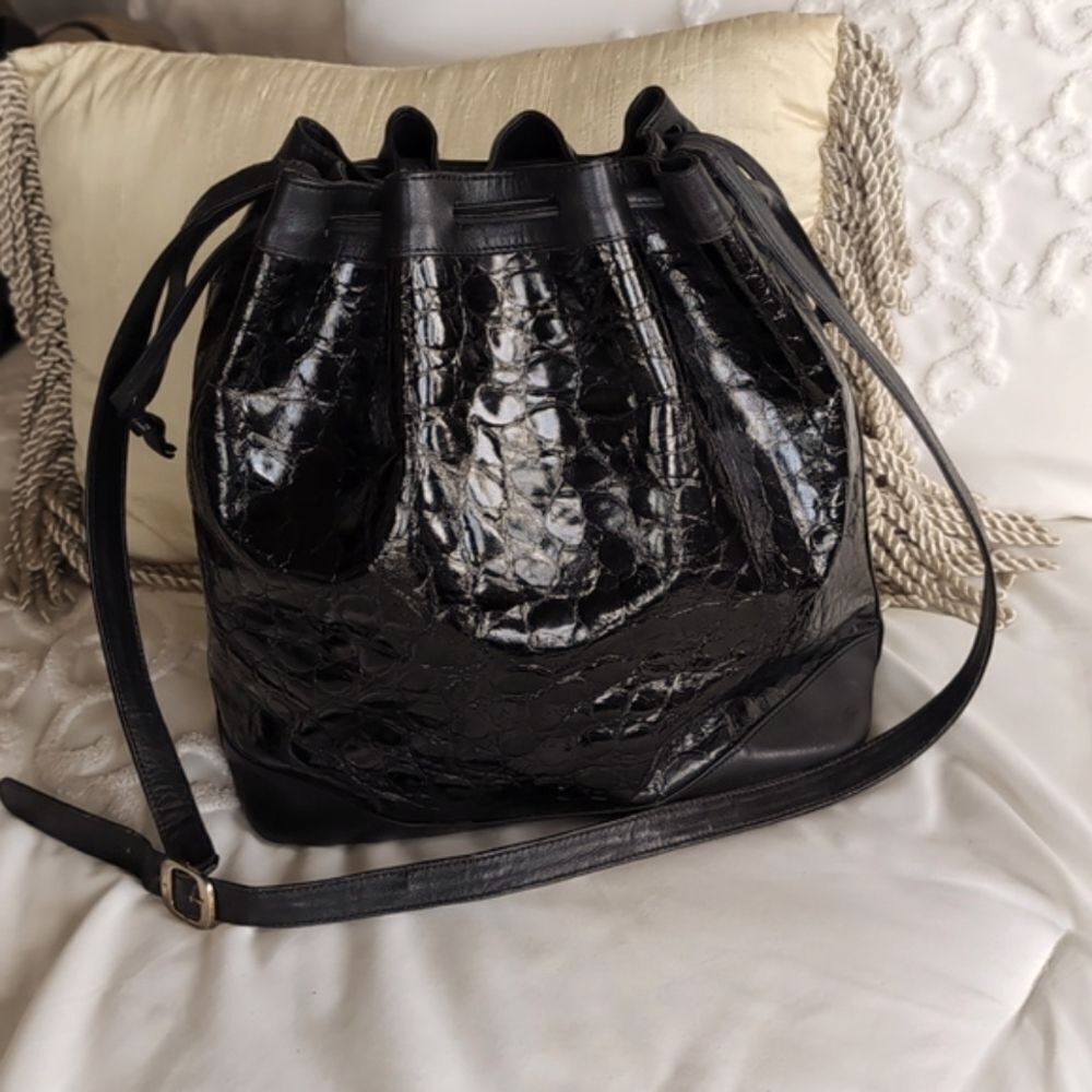 Vintge Salvatore Ferragamo Genuine  Croc Black Leather Drawstring Bu… - Picture 13 of 16